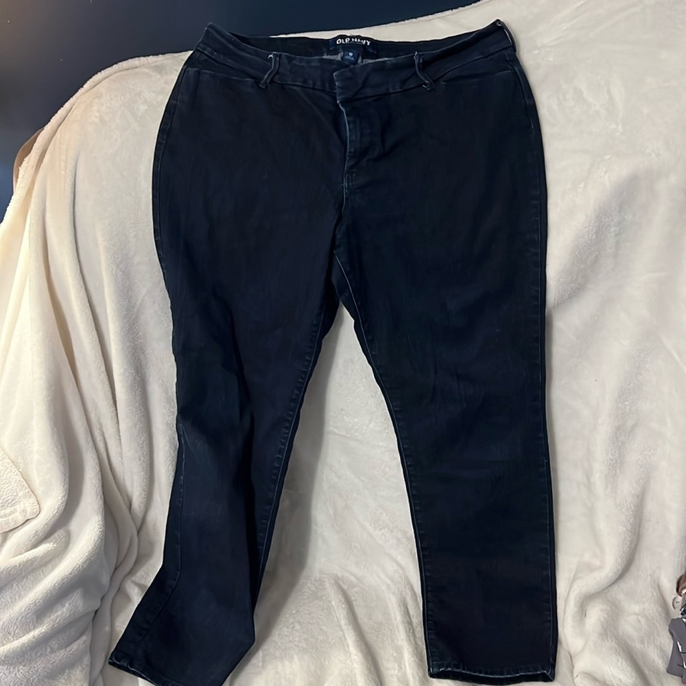 Cute jeans, size 10 and fits like it